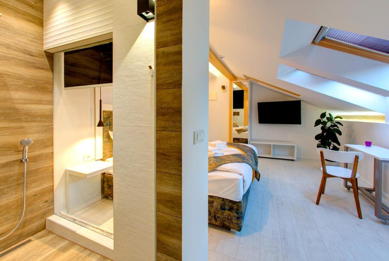 Deluxe Tweepersoonskamer met 1 of 2 Bedden en Uitzicht op de Bergen
