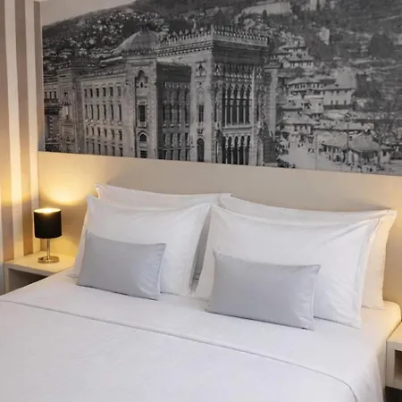 Hotel Villa Harmony - Panoramic View & Free Parking-3